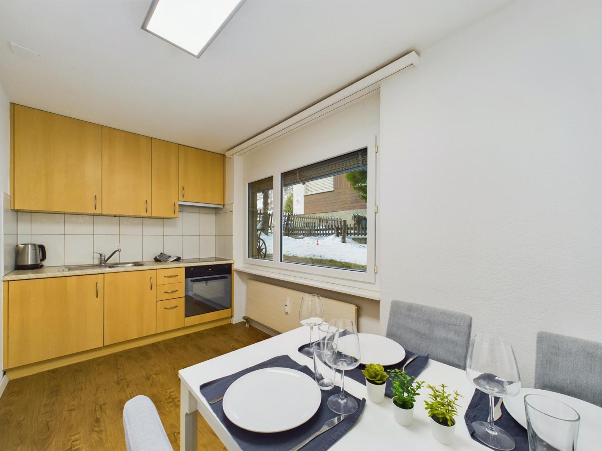 Alpine Retreat 4 Person Apartment Near Zermatt With Parking! 태쉬 외부 사진